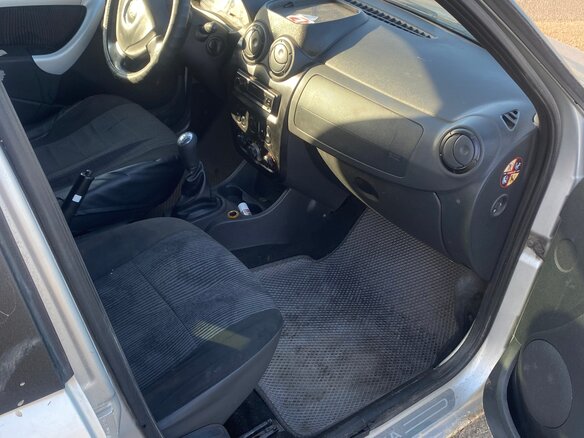 2009 Dacia Logan I, серебристый, 224000 рублей - вид 5
