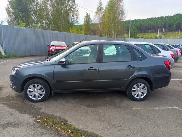 2026 Lada (ВАЗ) Granta I Рестайлинг, серый, 1121000 рублей - вид 2