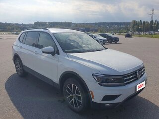 2020 Volkswagen Tiguan Allspace II, белый, 2650000 рублей, вид 2