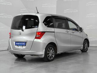 2011 Honda Freed I, серый, 980000 рублей, вид 5