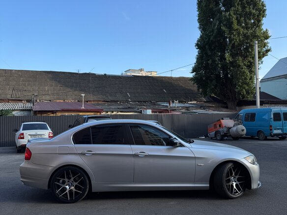 2009 BMW 3 серии 325i V (E90/E91/E92/E93) Рестайлинг, серый, 1200000 рублей - вид 7