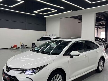 2022 Toyota Corolla XII (E210), белый, 1649000 рублей, вид 3