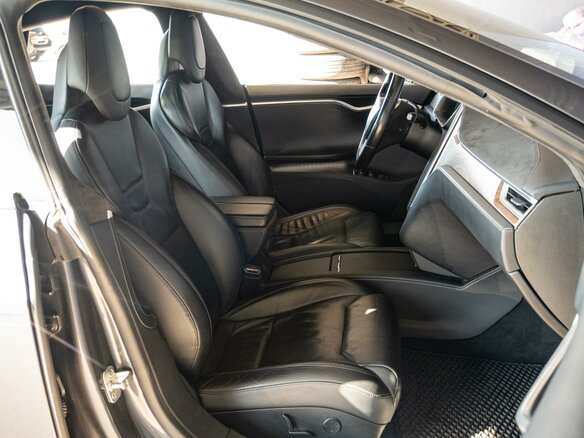 2017 Tesla Model S 75D I Рестайлинг, серый, 3250000 рублей - вид 7