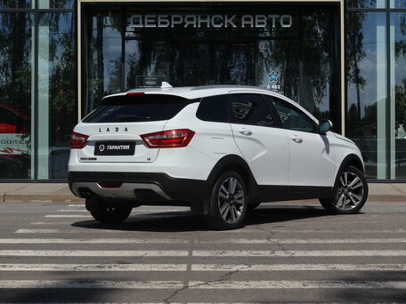 2019 Lada (ВАЗ) Vesta SW Cross I, белый, 1050000 рублей, вид 3