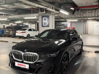 2023 BMW 5 серии 530i xDrive VIII (G60/G61/G68), серый, 7300000 рублей, вид 1