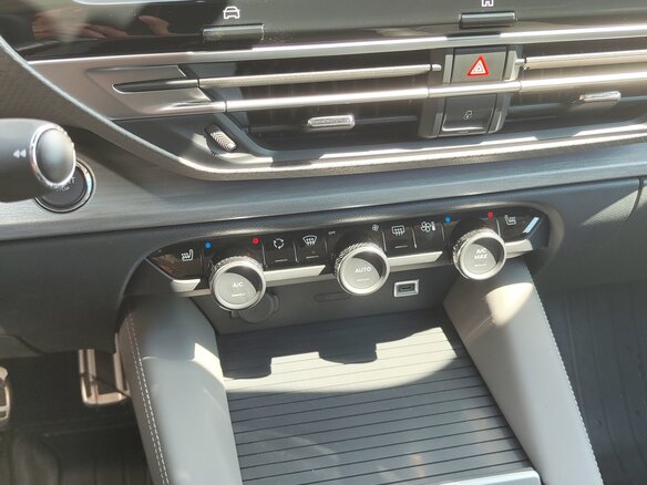 2024 Citroen C5 X, белый, 3600000 рублей - вид 16
