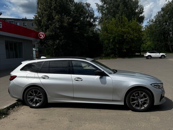 2019 BMW 3 серии 320d VII (G2x), серебристый, 2510000 рублей - вид 2