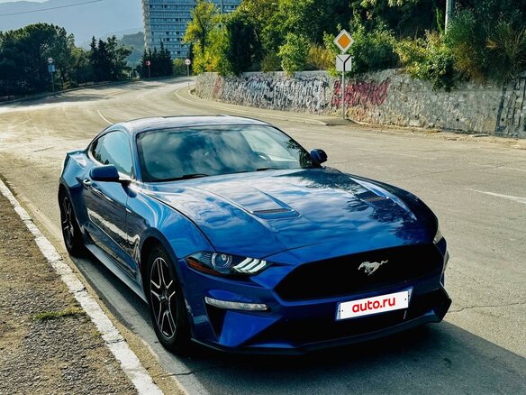 2018 Ford Mustang VI Рестайлинг, синий, 2000000 рублей - вид 2
