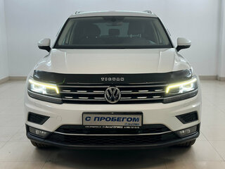 2017 Volkswagen Tiguan II, белый, 2410000 рублей, вид 2