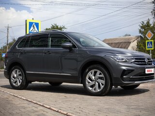 2021 Volkswagen Tiguan II Рестайлинг, серый, 4350000 рублей, вид 3