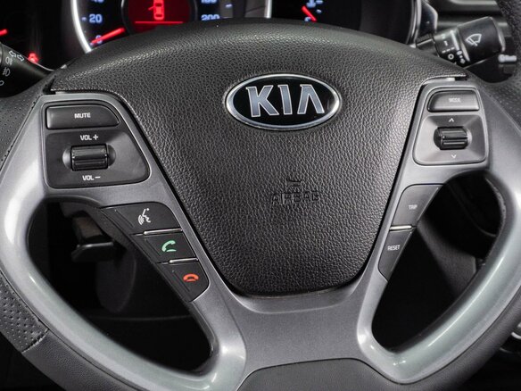 2015 Kia Rio III Рестайлинг, белый, 1170000 рублей - вид 11