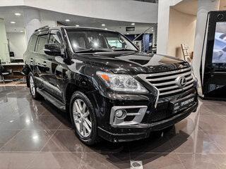 2013 Lexus LX 570 III Рестайлинг, чёрный, 5372000 рублей, вид 3