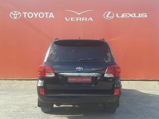 2013 Toyota Land Cruiser 200 Series Рестайлинг 1, чёрный, 3300000 рублей, вид 4