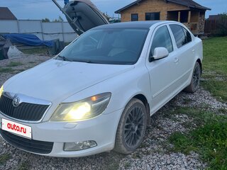 2012 Skoda Octavia II (A5) Рестайлинг, белый, 800000 рублей, вид 2