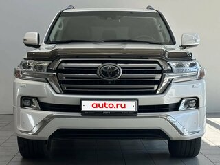 2017 Toyota Land Cruiser 200 Series Рестайлинг 2, белый, 6690000 рублей, вид 2