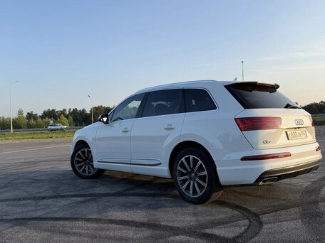 2016 Audi Q7 II (4M), белый, 3900000 рублей, вид 5