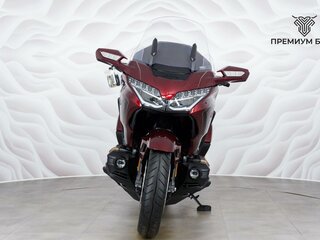 2025 Honda GL 1800 Gold Wing, красный, 3599000 рублей, вид 4