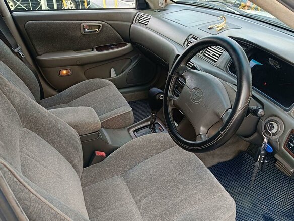 1999 Toyota Mark II Qualis VIII (X100), белый, 430000 рублей - вид 7