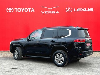 2022 Toyota Land Cruiser 300 Series, чёрный, 11300000 рублей, вид 3