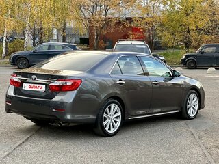 2013 Toyota Camry VII (XV50), серый, 1695000 рублей, вид 3