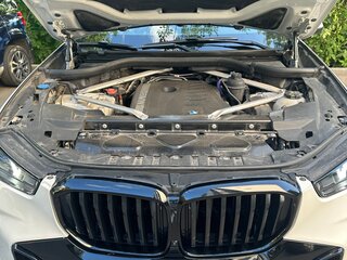 2023 BMW X5 Long 40Li IV (G05/G18) Рестайлинг, белый, 8400000 рублей, вид 2