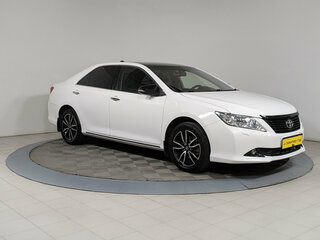 2012 Toyota Camry VII (XV50), белый, 1389500 рублей, вид 2