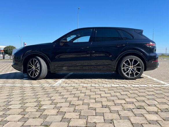 2019 Porsche Cayenne Turbo III, чёрный - вид 1