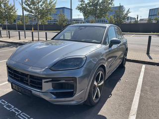 2026 Porsche Cayenne GTS III Рестайлинг, серый, 26508000 рублей, вид 1