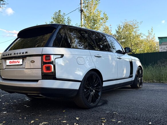 2019 Land Rover Range Rover IV Рестайлинг, белый, 7700000 рублей - вид 5