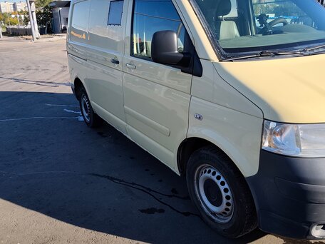 2008 Volkswagen Transporter, жёлтый, 1250000 рублей, вид 2