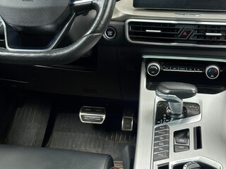 2022 Geely Coolray I, красный, 1720000 рублей, вид 4