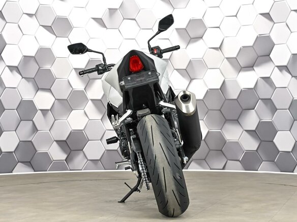 2025 Honda CB 1000 Hornet, белый, 1277000 рублей - вид 5