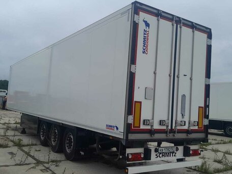 2024 Schmitz Cargobull SKO, белый, 10900000 рублей, вид 3