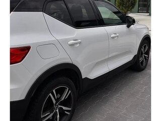 2018 Volvo XC40 I, белый, 2610000 рублей, вид 3