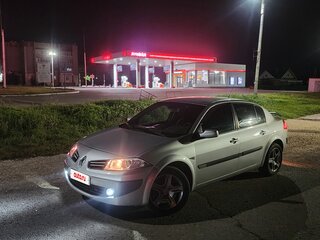2006 Renault Megane II Рестайлинг, серый, 450000 рублей, вид 1
