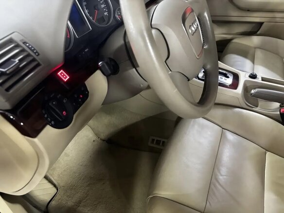 2006 Audi A4 III (B7), чёрный - вид 14