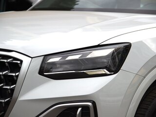 2026 Audi Q2 L 35 TFSI I Рестайлинг, белый, 3299000 рублей, вид 3
