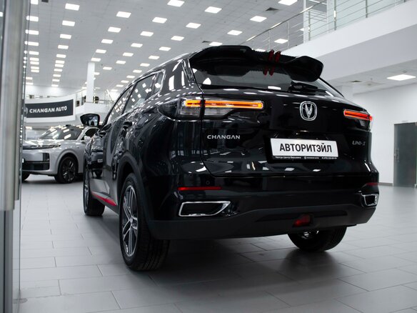 2025 Changan UNI-S I, чёрный, 3179900 рублей - вид 6