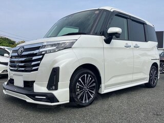 2023 Toyota Roomy I Рестайлинг, белый, 1070000 рублей, вид 2