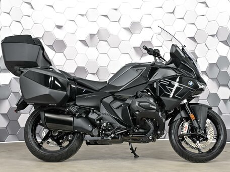 2025 BMW R 1300 RT, чёрный, 2977000 рублей, вид 3