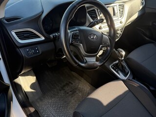 2021 Hyundai Solaris II Рестайлинг, белый, 1000000 рублей, вид 5