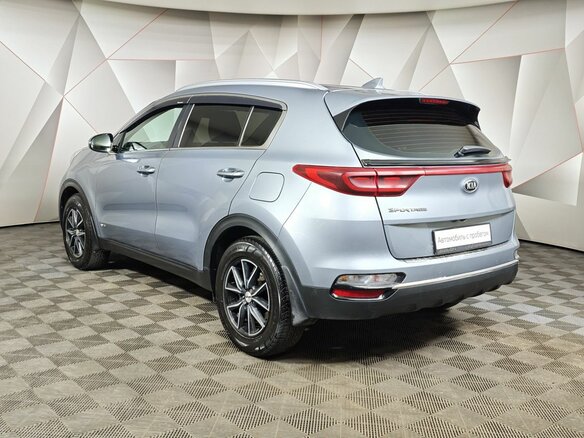 2019 Kia Sportage IV Рестайлинг, серебристый, 2175150 рублей - вид 3