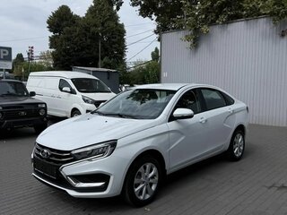 2026 Lada (ВАЗ) Vesta I Рестайлинг (NG), белый, 1850000 рублей, вид 3