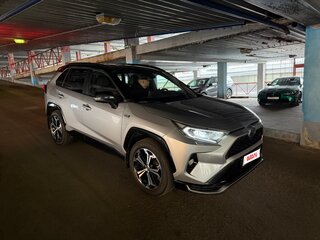 2020 Toyota RAV4 Prime V (XA50), серебристый, 5950000 рублей, вид 4