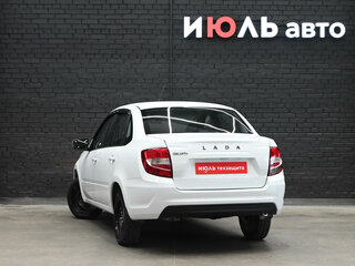 2025 Lada (ВАЗ) Granta I Рестайлинг, белый, 880000 рублей, вид 4