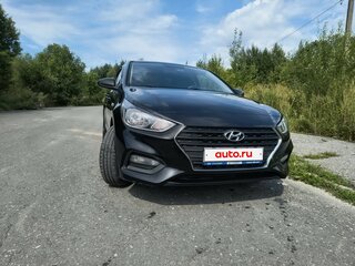 2019 Hyundai Solaris II, чёрный, 1550000 рублей, вид 3
