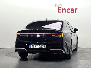 2023 Hyundai Sonata VIII (DN8) Рестайлинг, чёрный, 2080000 рублей, вид 4