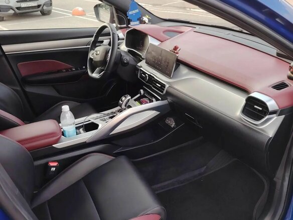 2021 Geely Coolray I, синий - вид 4