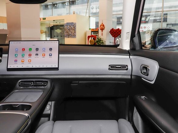 2026 Changan Qiyuan Q05 51.9 kWh II, серый, 2300000 рублей - вид 36