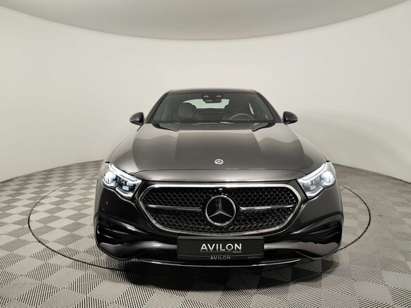 2026 Mercedes-Benz E-Класс 300 VI (W214, S214), серый - вид 4